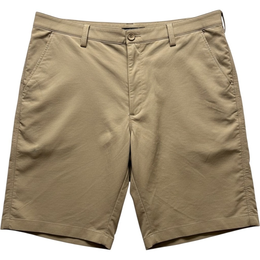 Under‎ Armour Mens Khaki Tan Golf Shorts Size 42 Performance Stretch Flat Front